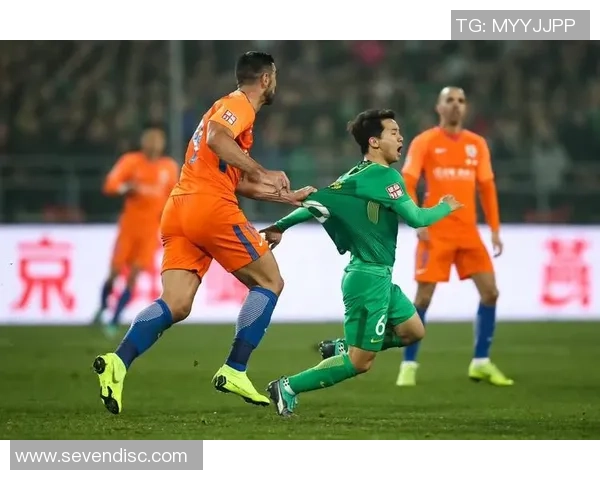 2014年鲁能与舜天激战回顾：激情碰撞与精彩瞬间的足球盛宴